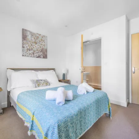 Newbridge View Truro Apartment *